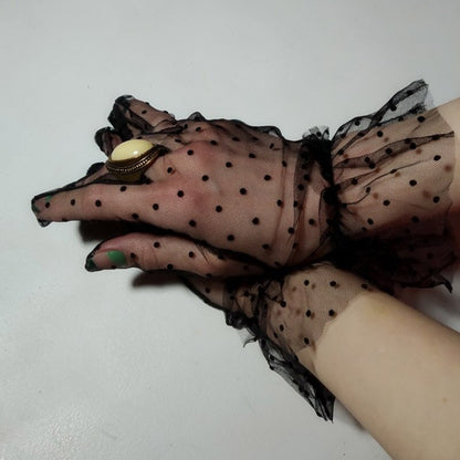 Spotted Lace Gloves