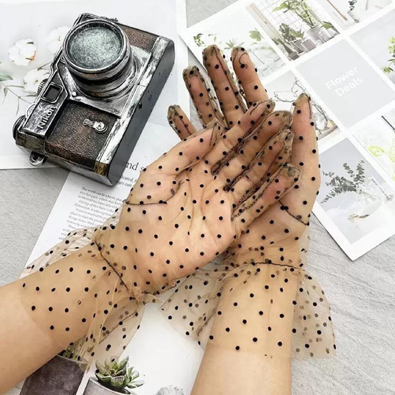 Spotted Lace Gloves